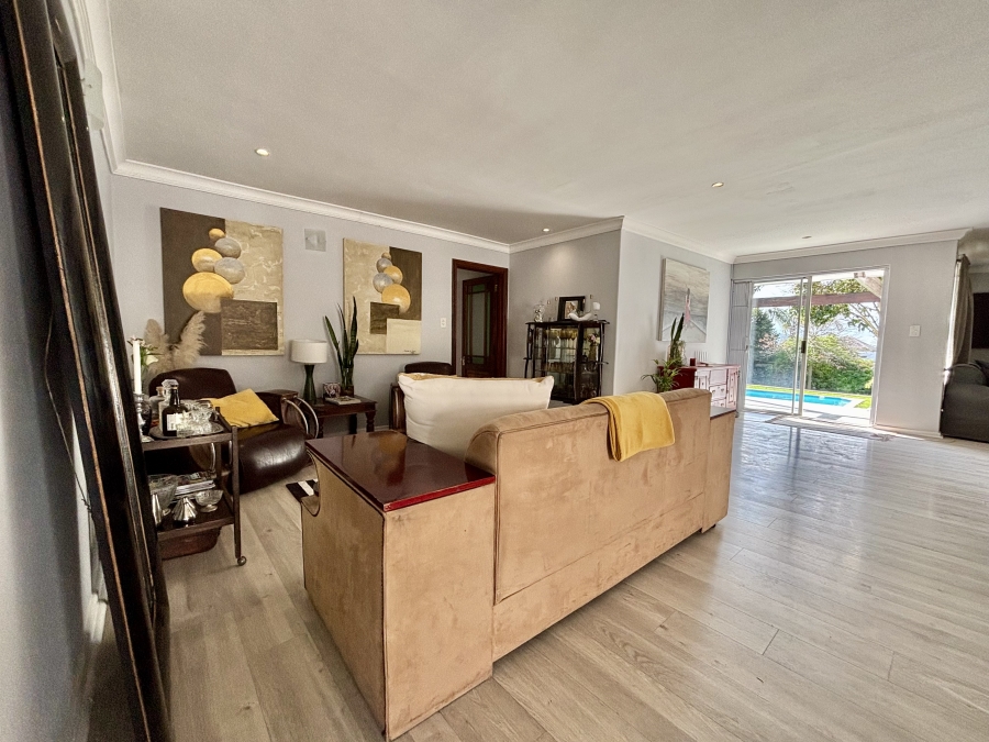 5 Bedroom Property for Sale in Vierlanden Western Cape